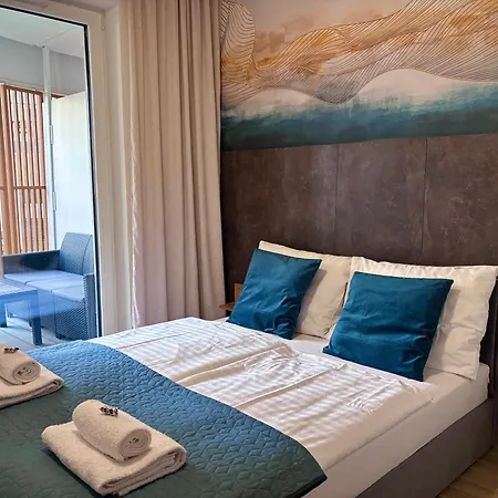 Baltic Waves & * 米兹多洛杰